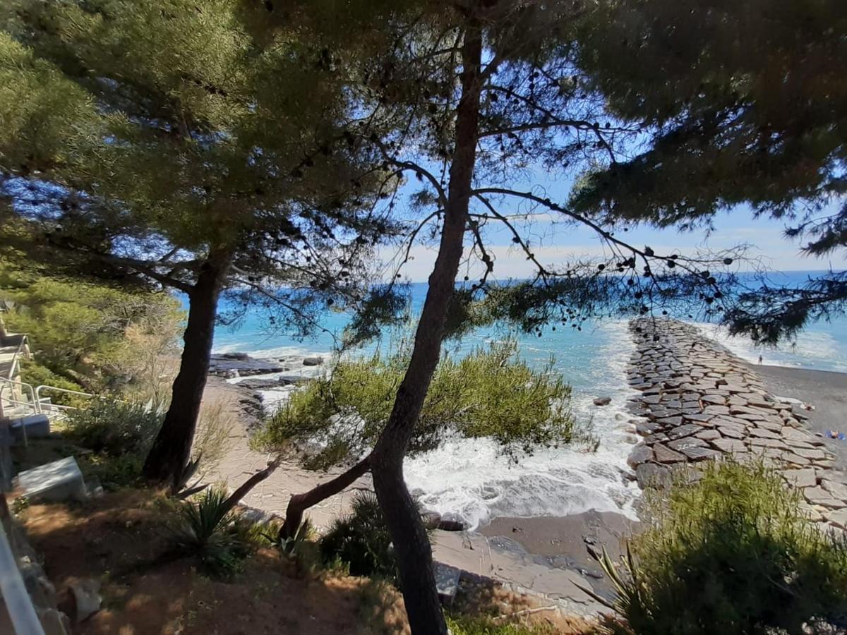 צ'רבו Appartamento Nel Borgo Con Splendida Vista Sul Mare מראה חיצוני תמונה